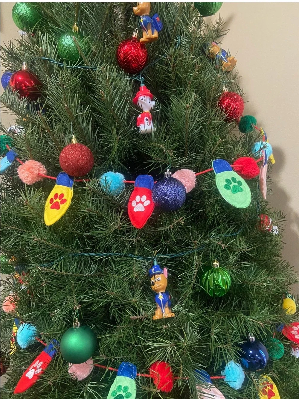 WONDERSHOP CHRISTMAS 6' PAW PRINT FABRIC STRING LIGHT WALL GARLAND